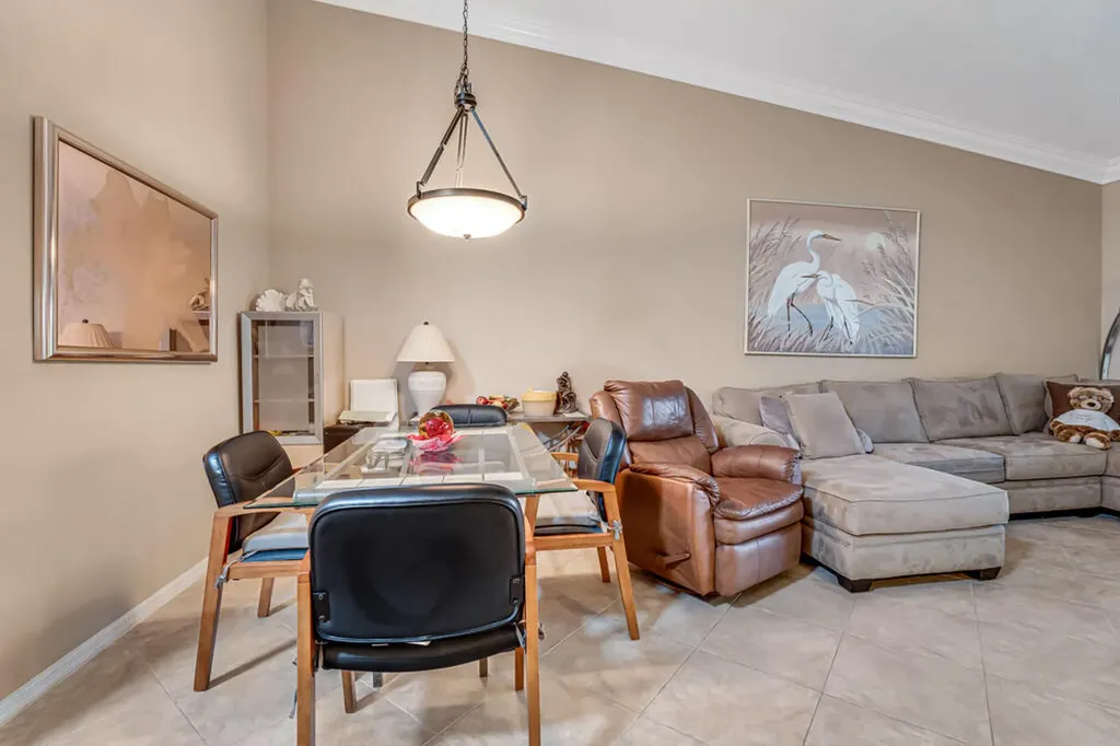 8059 Dolomtian Way Boynton Beach FL 33472