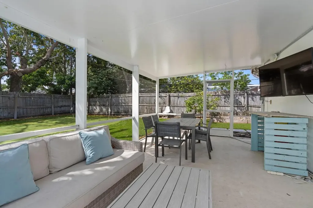 226 SW 13th Avenue SW Boynton Beach FL 33435