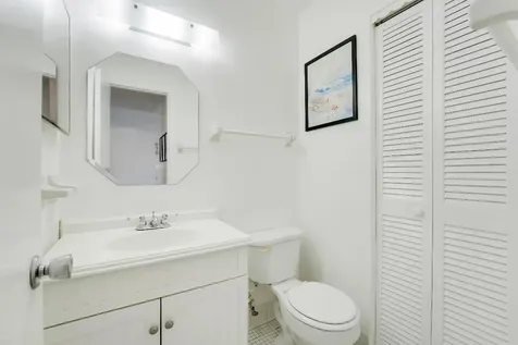 2132 NE 1st Way Boynton Beach FL 33435