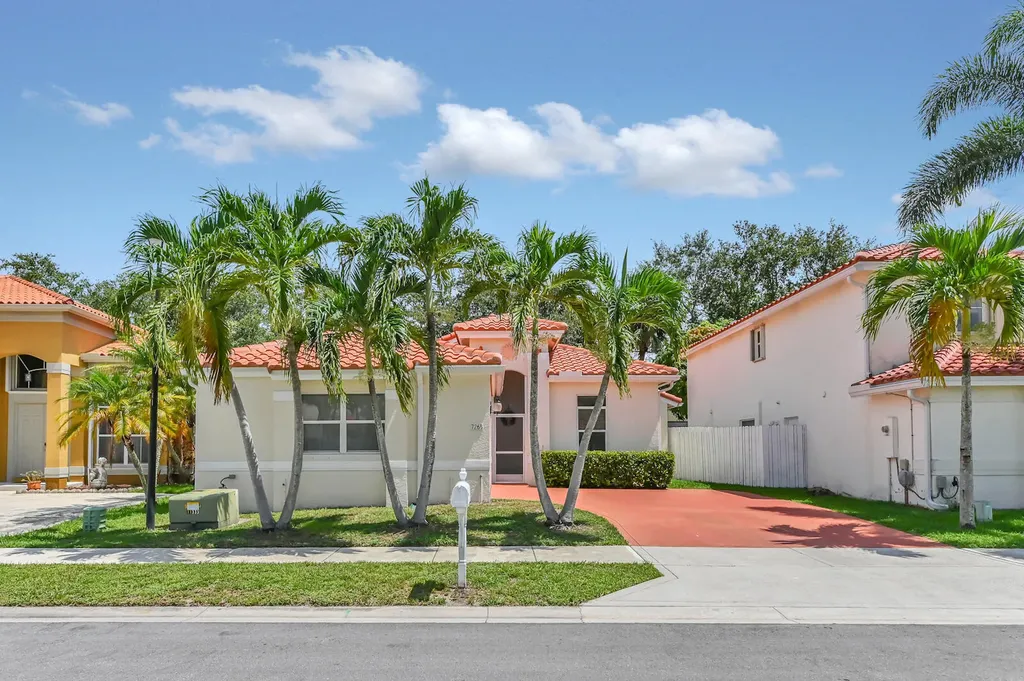 7265 Nautica Way Lake Worth FL 33467