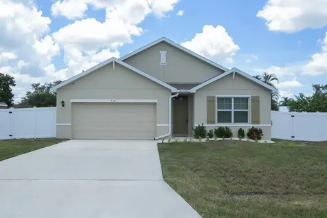 414 SE Fairchild Avenue Port St Lucie FL 34984