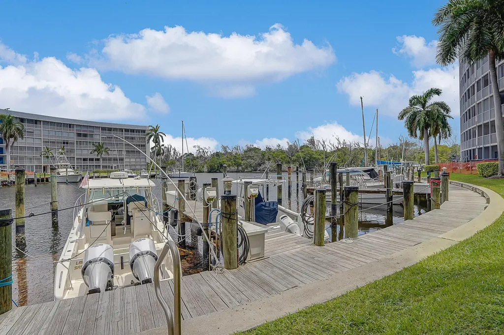 1523 E Hillsboro Boulevard Deerfield Beach FL 33441