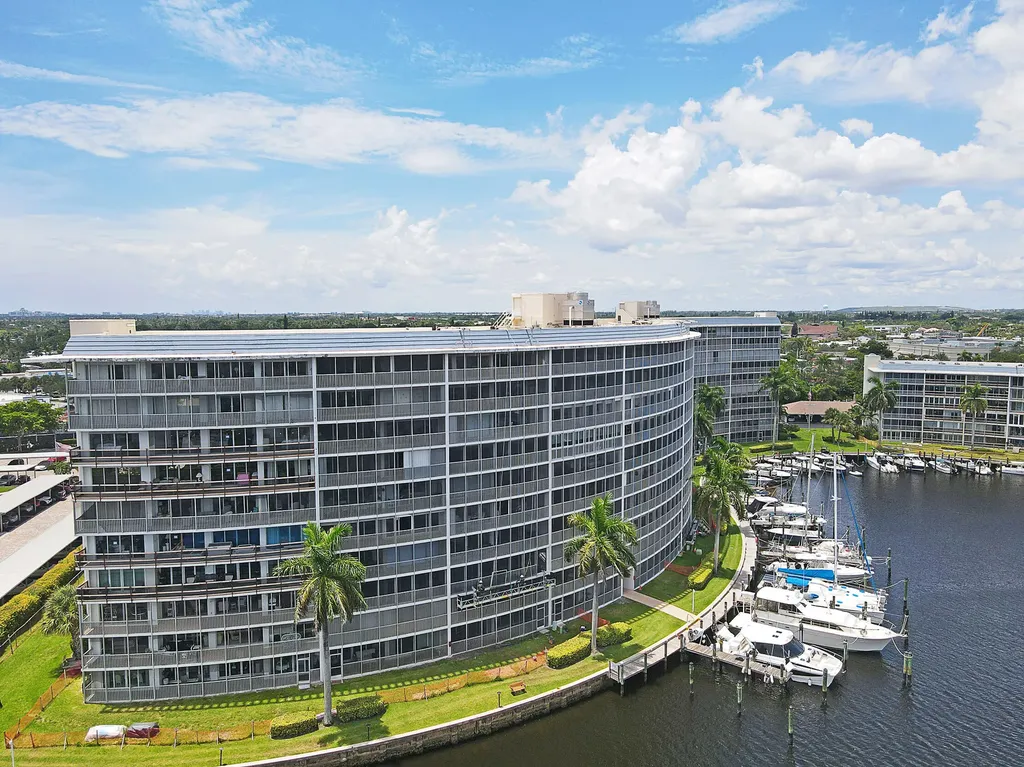 1523 E Hillsboro Boulevard Deerfield Beach FL 33441