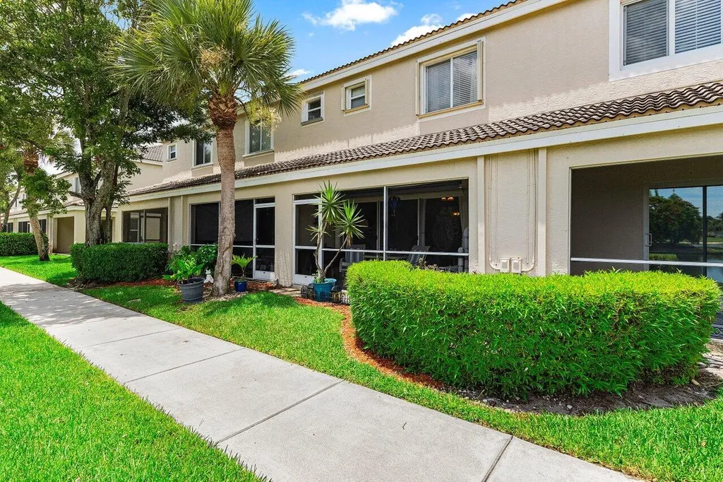 4842 Palmbrooke Circle W West Palm Beach FL 33417