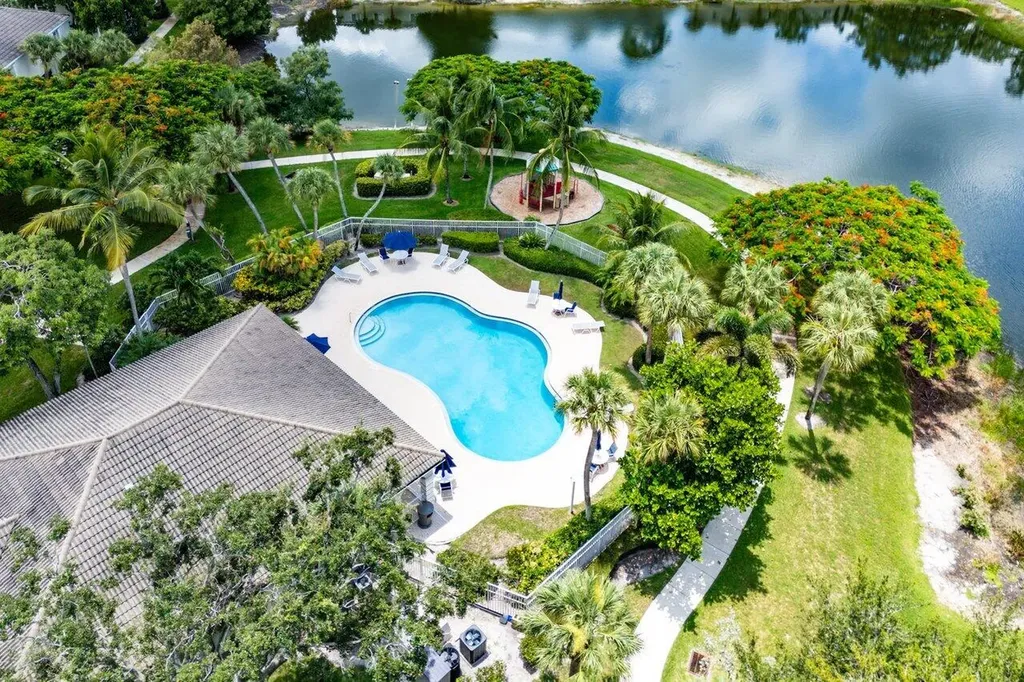 4842 Palmbrooke Circle W West Palm Beach FL 33417