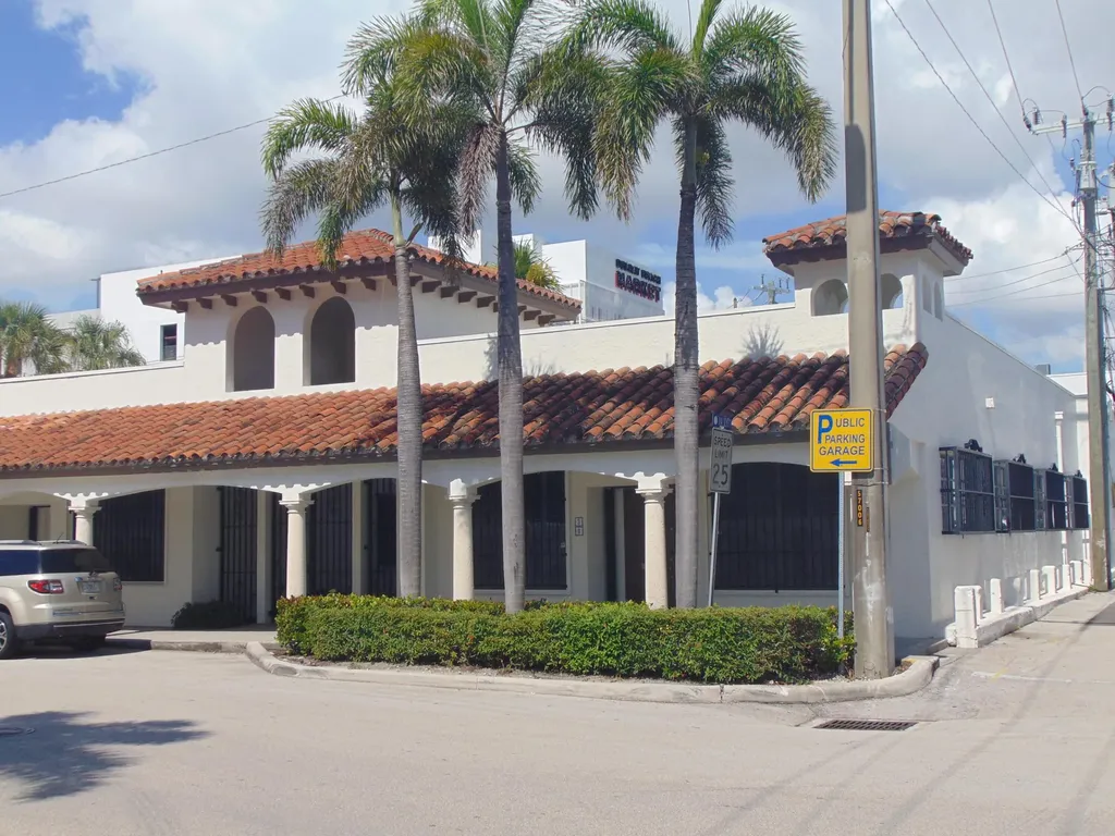 30 SE 4th Avenue Delray Beach FL 33483