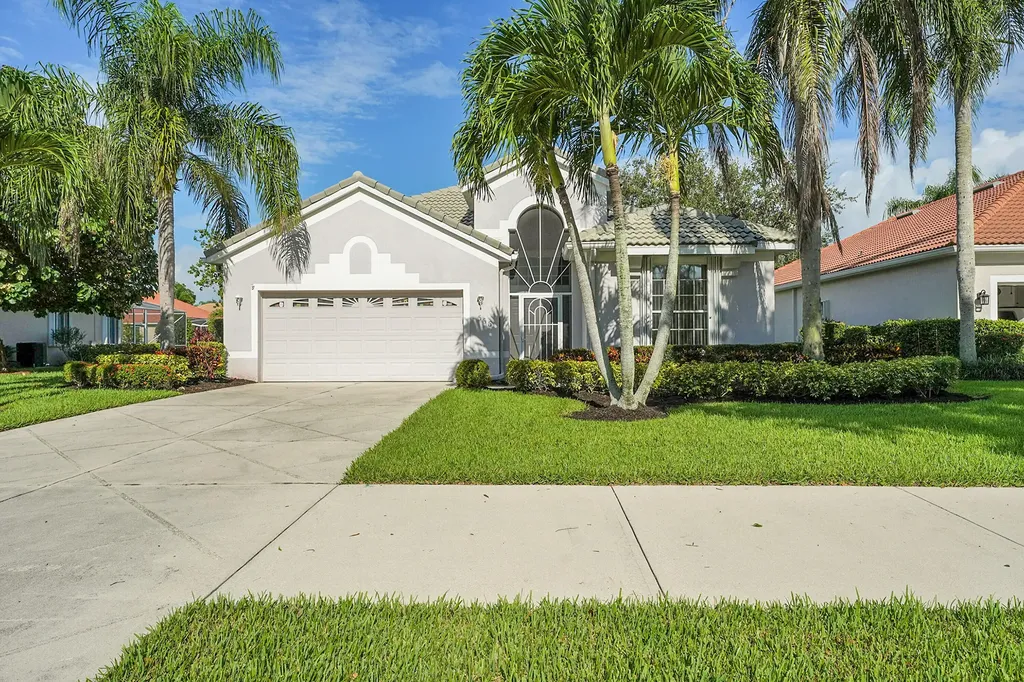 566 SW Lake Charles Circle Port St Lucie FL 34986