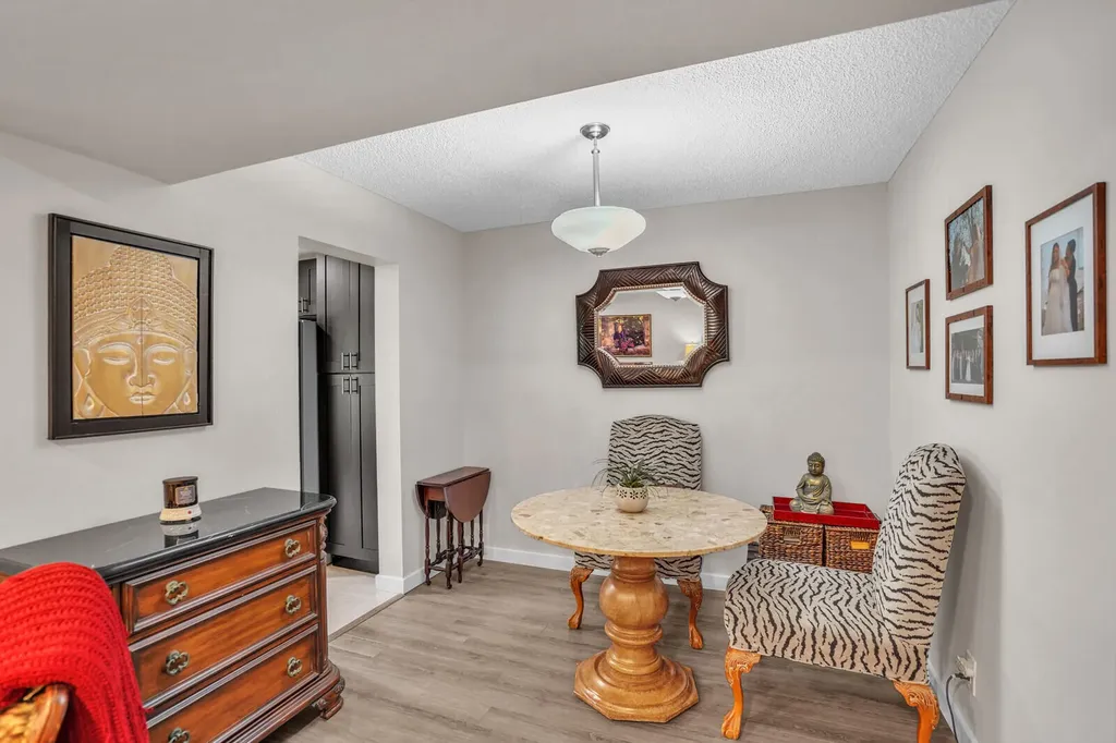 3524 Via Poinciana Lake Worth FL 33467