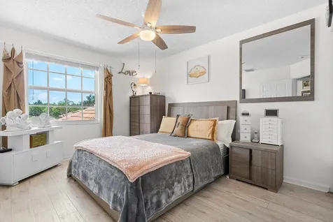 8333 Via Leonessa Boca Raton FL 33433