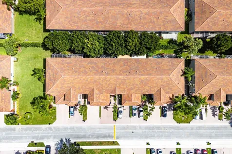 8333 Via Leonessa Boca Raton FL 33433