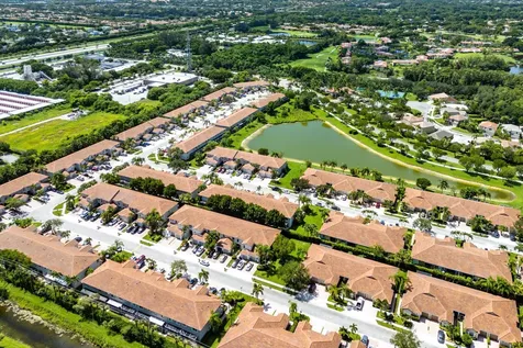 8333 Via Leonessa Boca Raton FL 33433