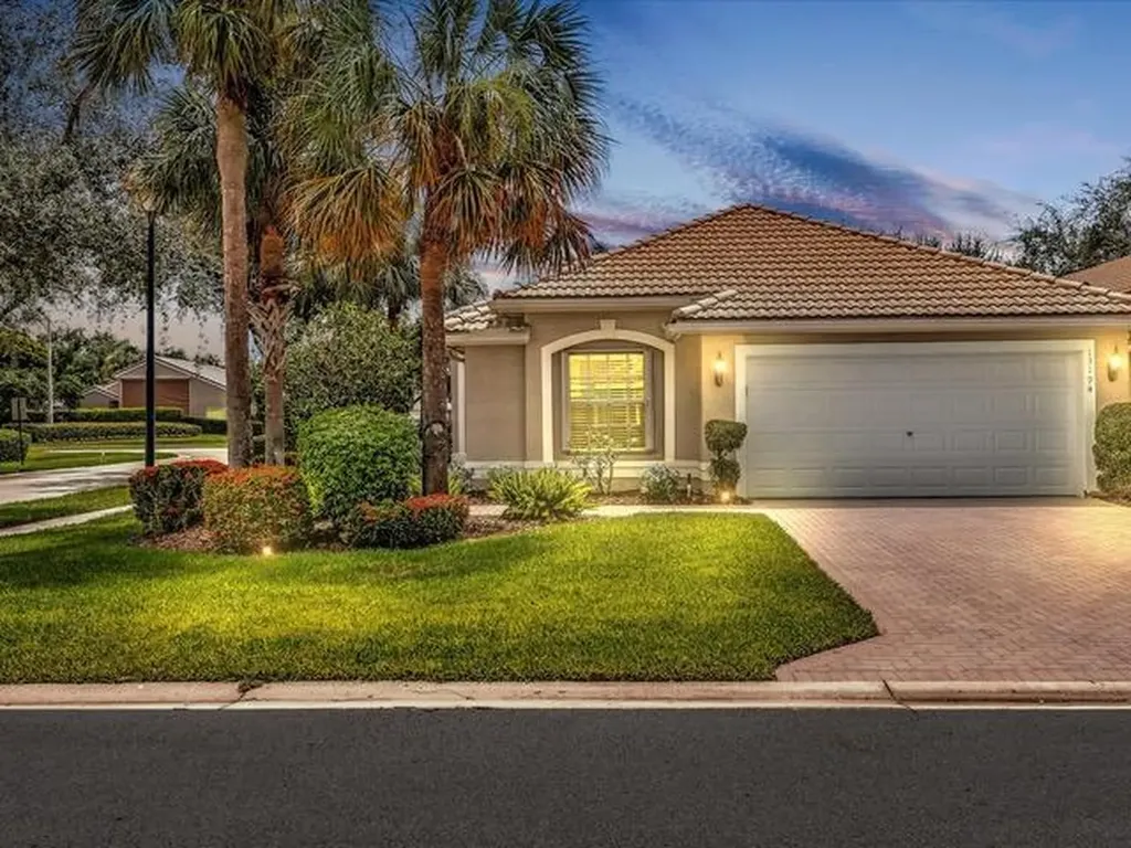 13194 La Sabina Drive Delray Beach FL 33446