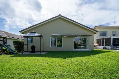 370 SW 203rd Avenue Pembroke Pines FL 33029