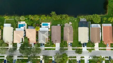 370 SW 203rd Avenue Pembroke Pines FL 33029