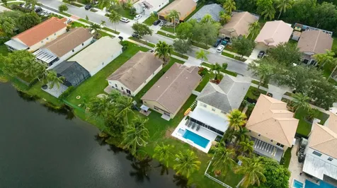 370 SW 203rd Avenue Pembroke Pines FL 33029
