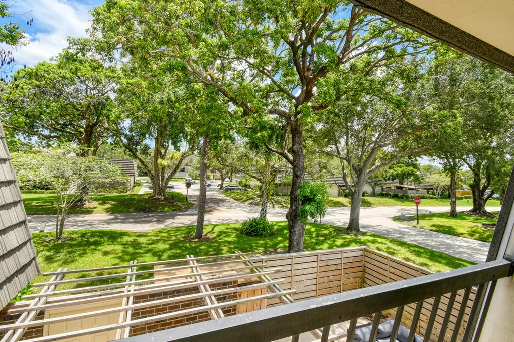 630 6th Terrace Palm Beach Gardens FL 33418