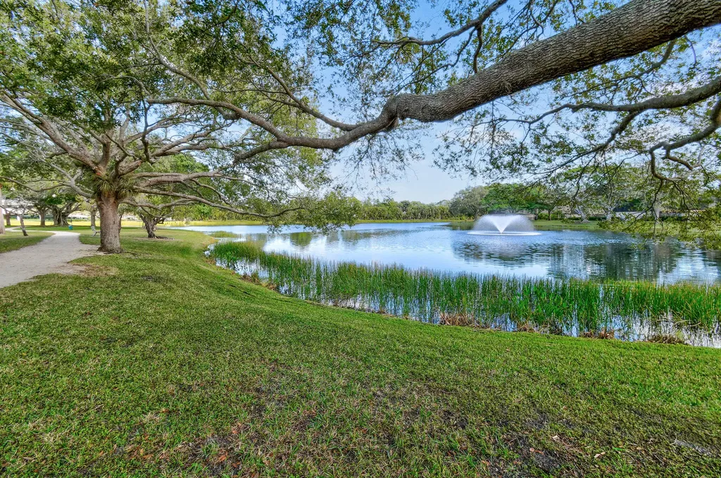 630 6th Terrace Palm Beach Gardens FL 33418