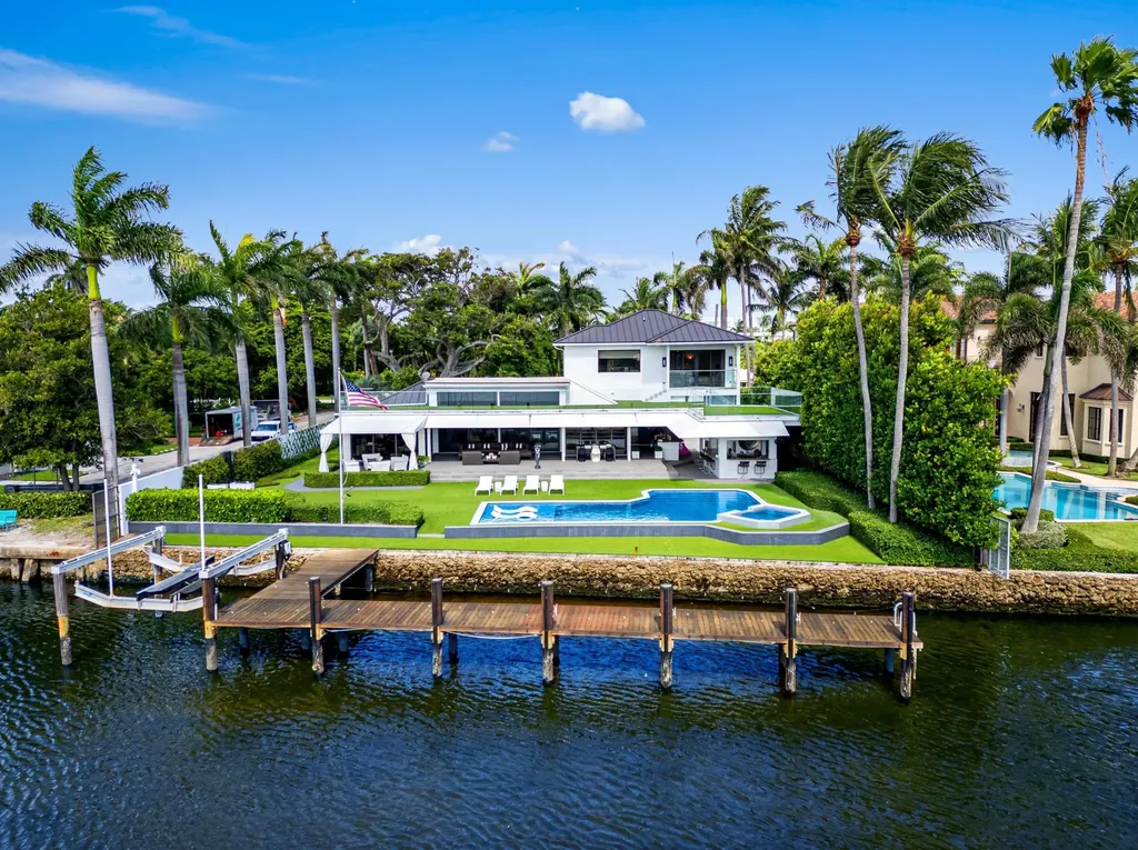 201 Palm Trail Delray Beach FL 33483