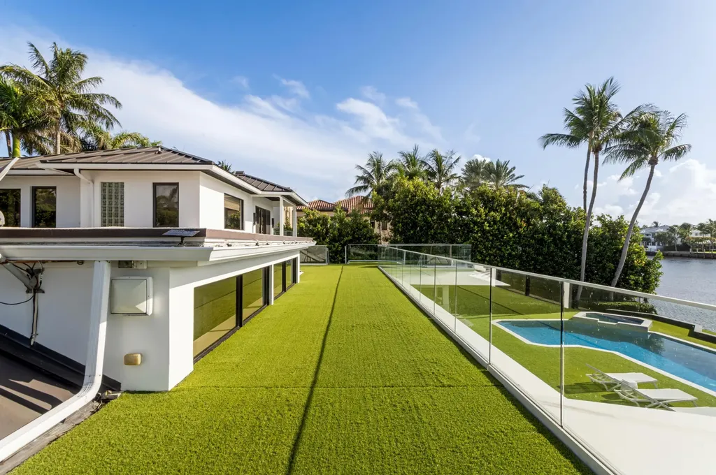 201 Palm Trail Delray Beach FL 33483