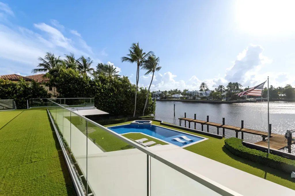 201 Palm Trail Delray Beach FL 33483