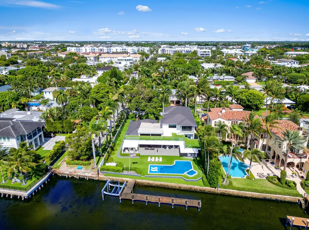 201 Palm Trail Delray Beach FL 33483