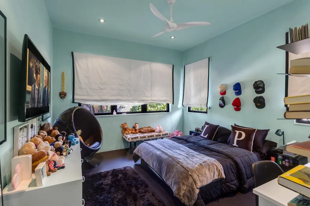 201 Palm Trail Delray Beach FL 33483