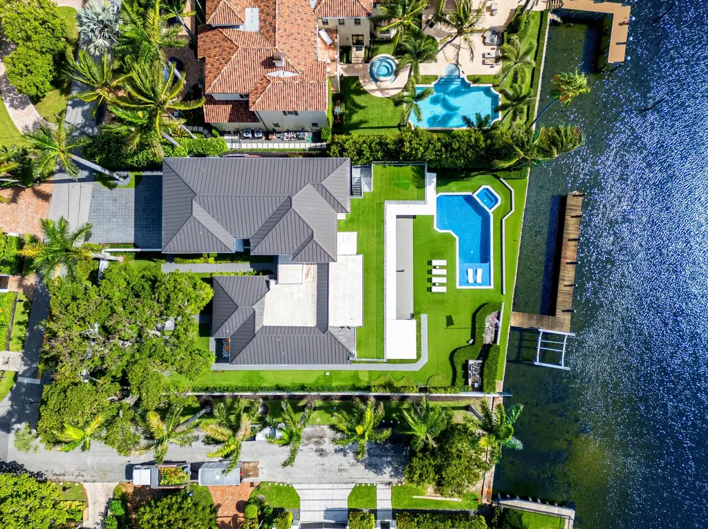 201 Palm Trail Delray Beach FL 33483