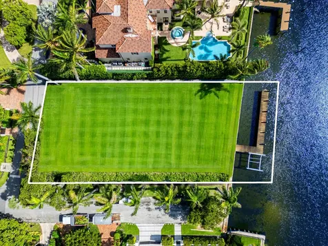 201 Palm Trail Delray Beach FL 33483