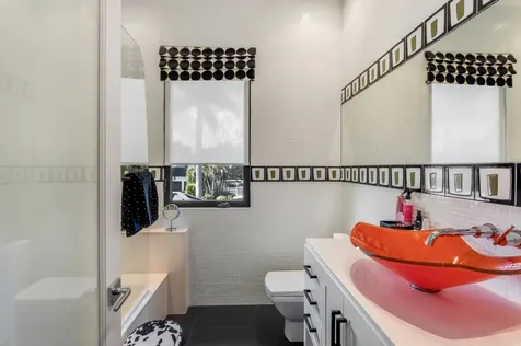 201 Palm Trail Delray Beach FL 33483