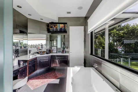 201 Palm Trail Delray Beach FL 33483