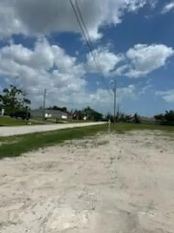 824 NE 23rd Terrace Cape Coral FL 33909