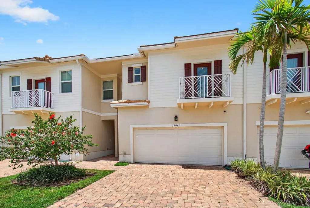 12041 Park Central Royal Palm Beach FL 33411