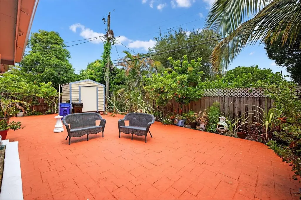 300 Florida Avenue Fort Lauderdale FL 33312