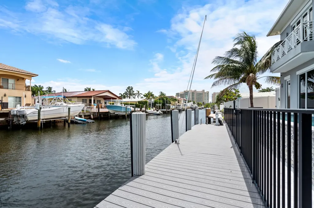 807 Dover Street Boca Raton FL 33487