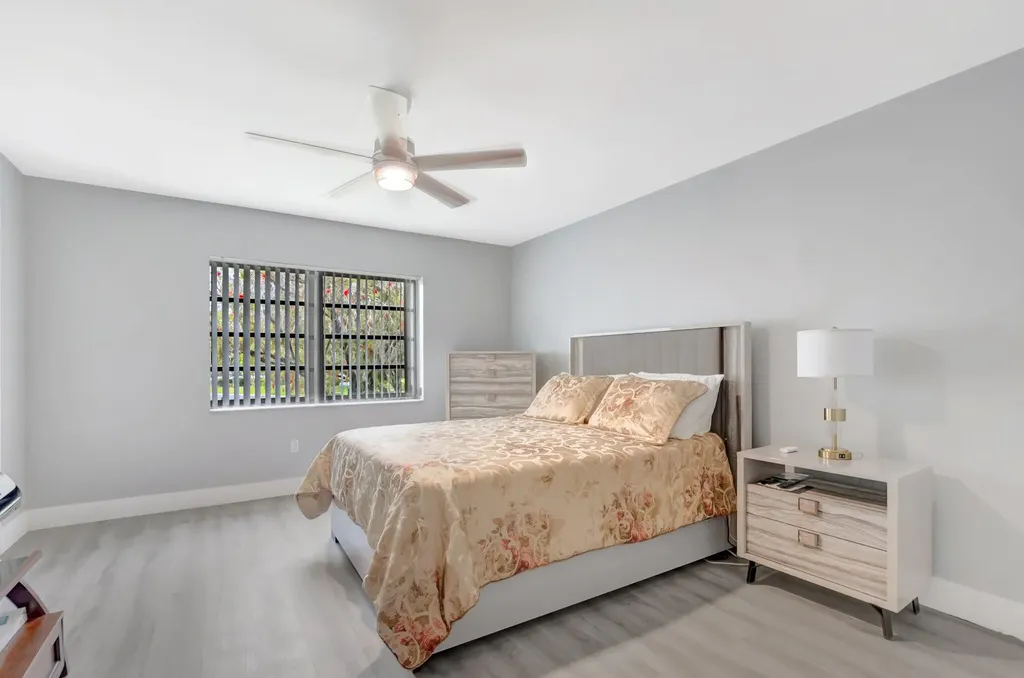 21214 Lago Circle Boca Raton FL 33433