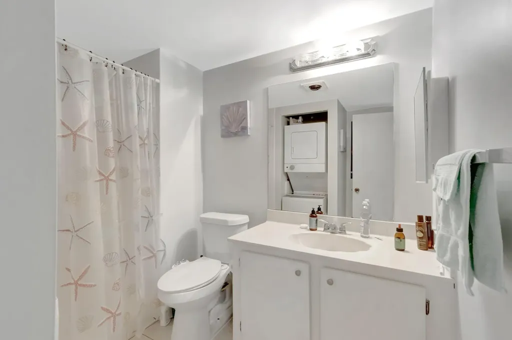 21214 Lago Circle Boca Raton FL 33433