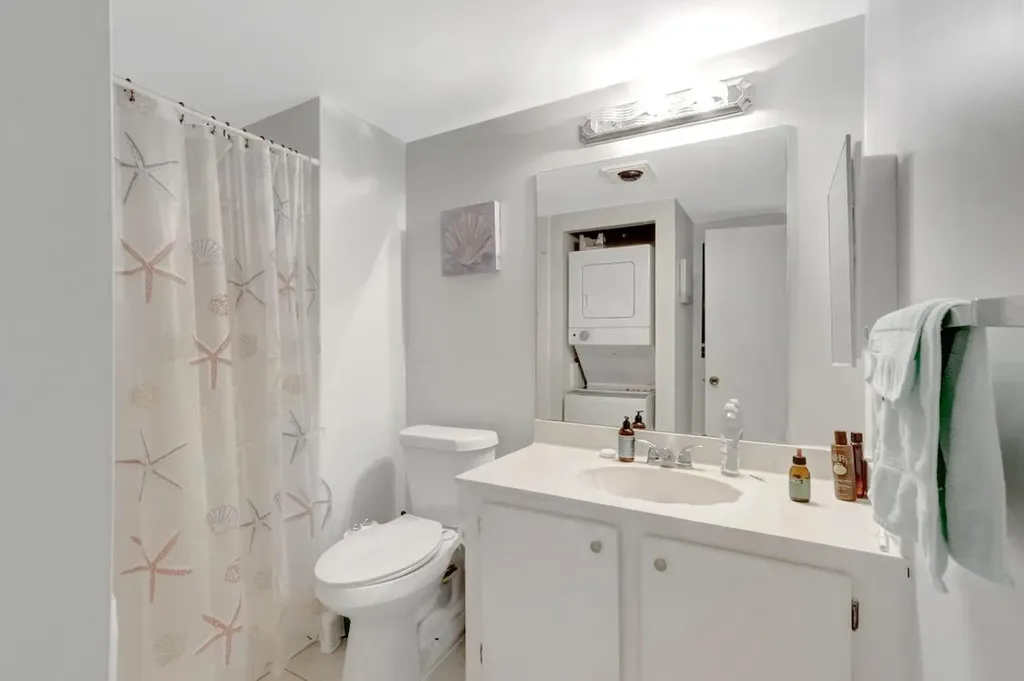 21214 Lago Circle Boca Raton FL 33433