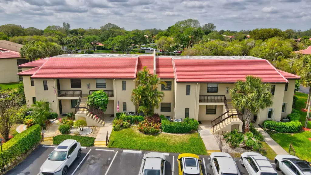 21214 Lago Circle Boca Raton FL 33433