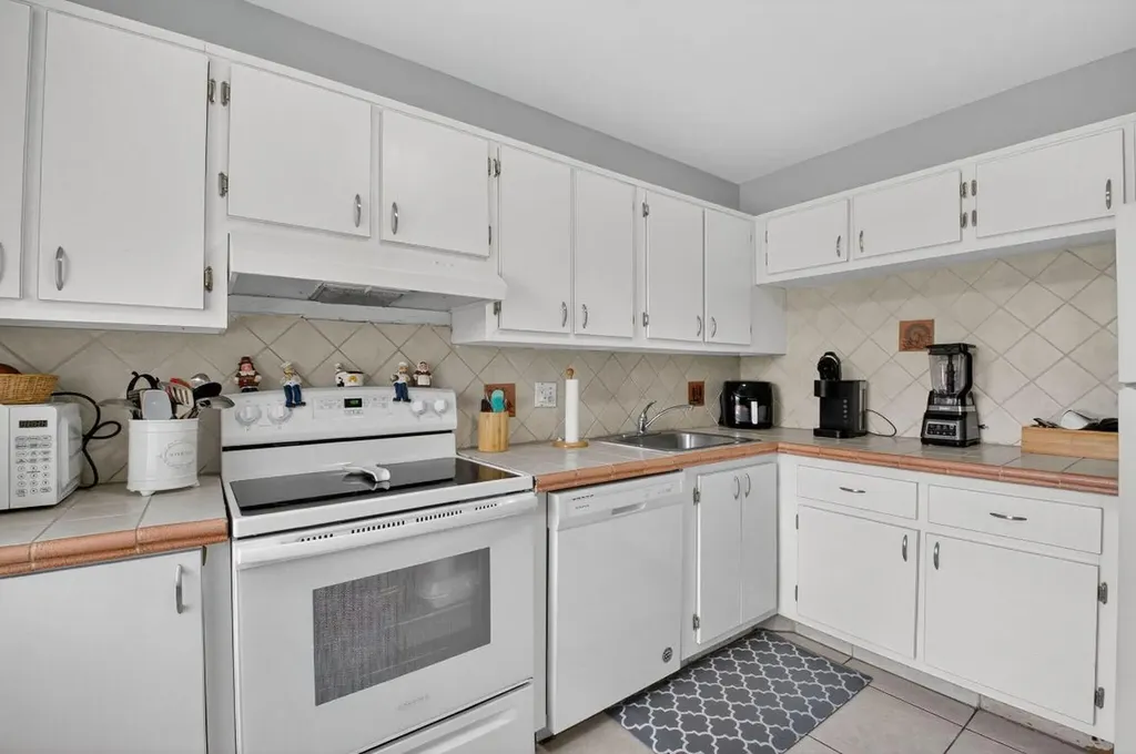21214 Lago Circle Boca Raton FL 33433