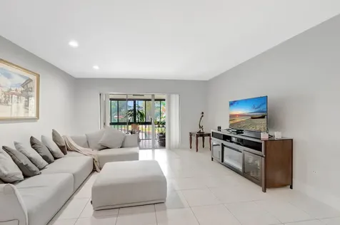 21214 Lago Circle Boca Raton FL 33433