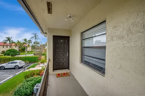 21214 Lago Circle Boca Raton FL 33433