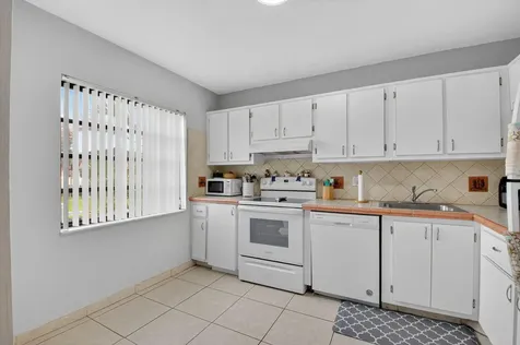 21214 Lago Circle Boca Raton FL 33433