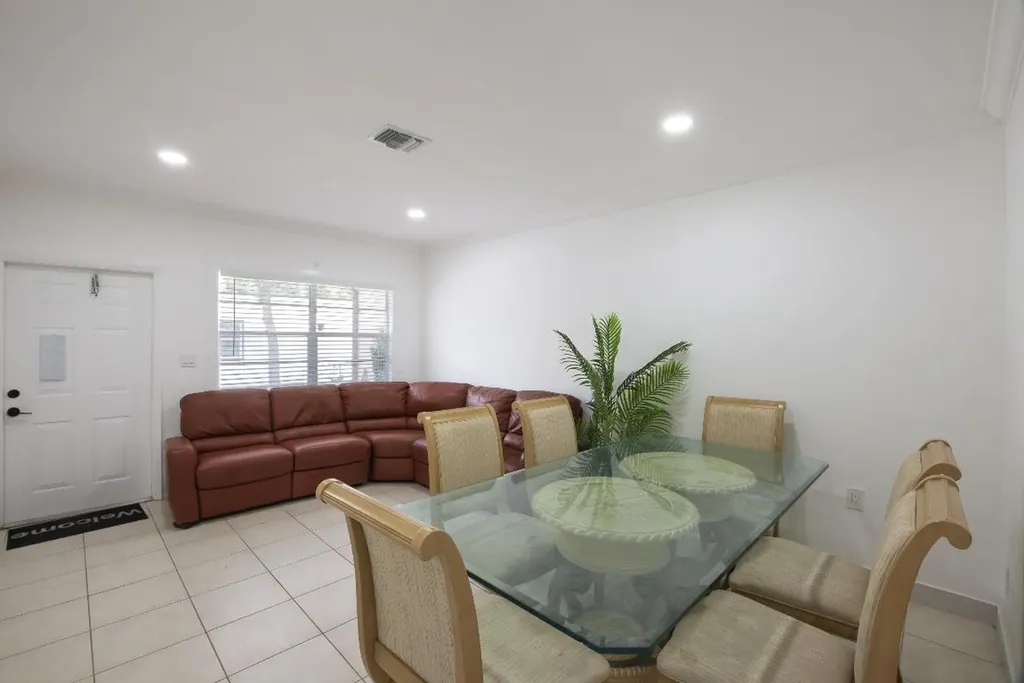 4591 Purdy Lane West Palm Beach FL 33415