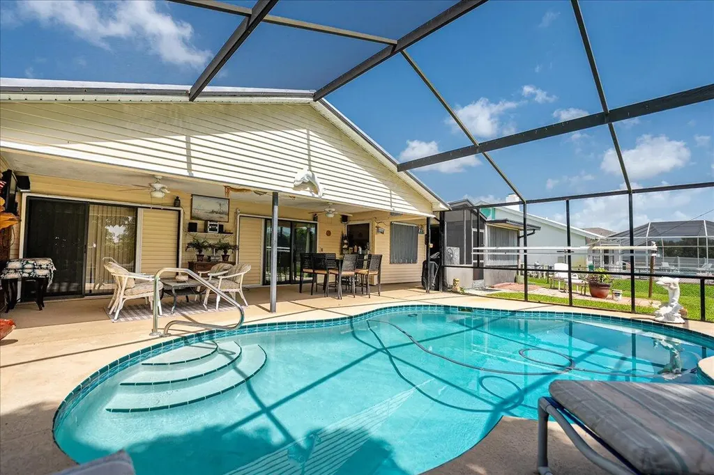 6719 NW Dorothy Street Port St Lucie FL 34983