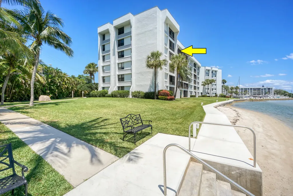 1542 Jupiter Cove Drive Jupiter FL 33469