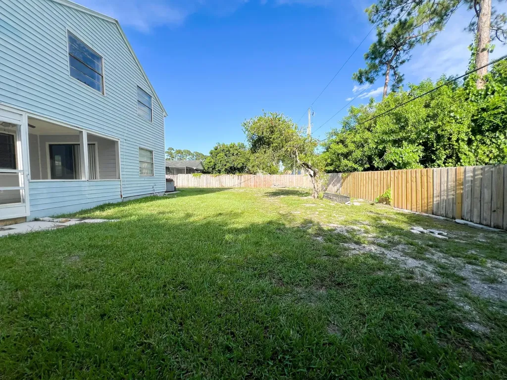 1514 SW Mercedes Avenue Port St Lucie FL 34953