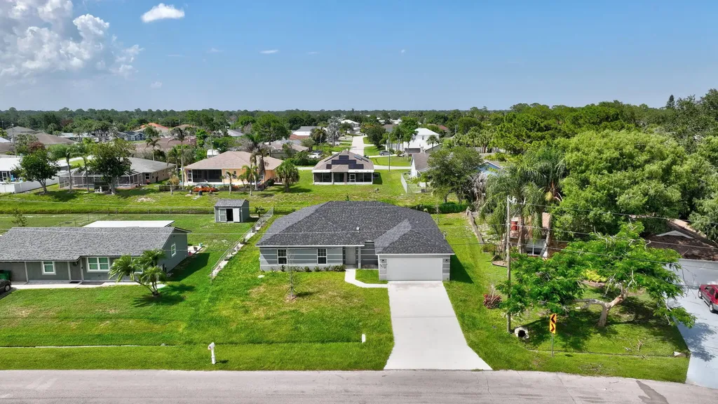 1517 SW Aledo Lane Port St Lucie FL 34953