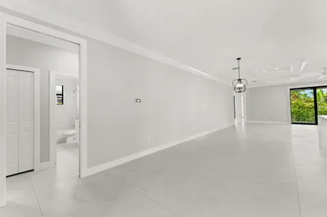 5460 SE Front Avenue Stuart FL 34997