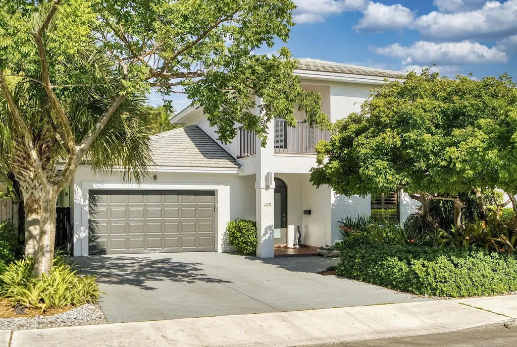 419 N Lakeside Drive Lake Worth Beach FL 33460
