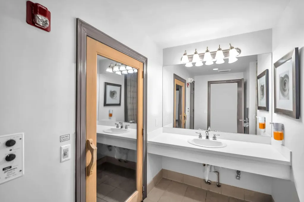 2421 NE 65th Street Fort Lauderdale FL 33308